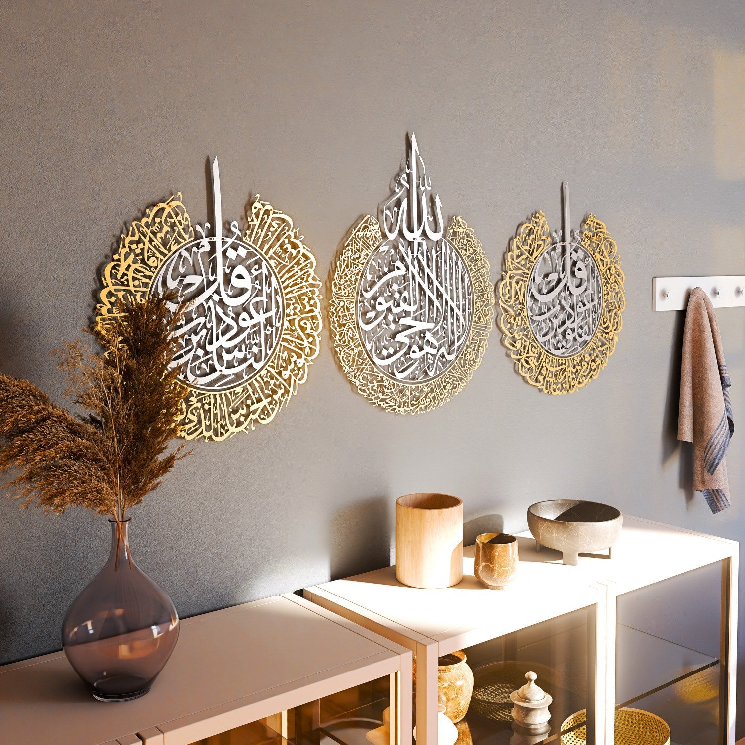 beautiful-islamic-art-in-silver-out-gold-for-prayer-room-decor-islamicwallartstore